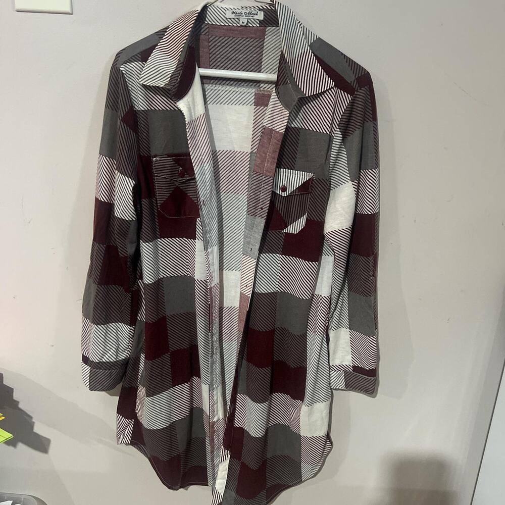 White mark burgundy plaid open